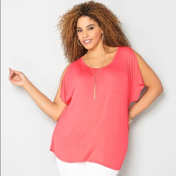 SLIT SLEEVE NECKLACE TOP from Avenue size 26/28 - Picture 3 of 4